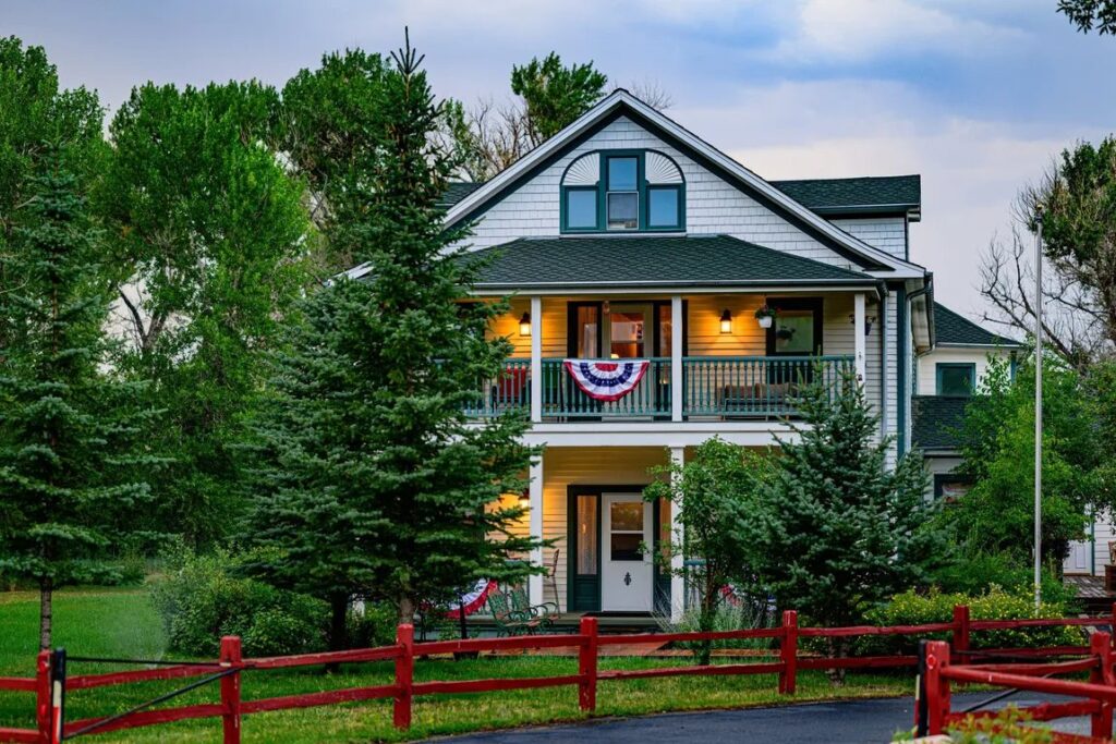 Evening with CJ Box at The Historic Elk Mountain Hotel